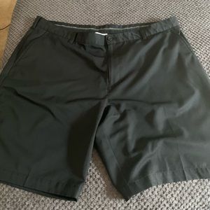 Hager and izod men’s golf shorts